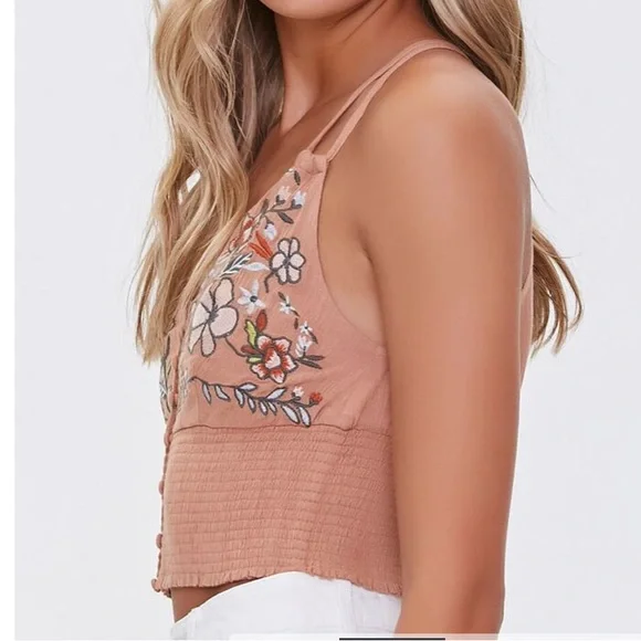 NWT Forever 21 boho gauze embroidered floral strappy button down crop top - Picture 4 of 10